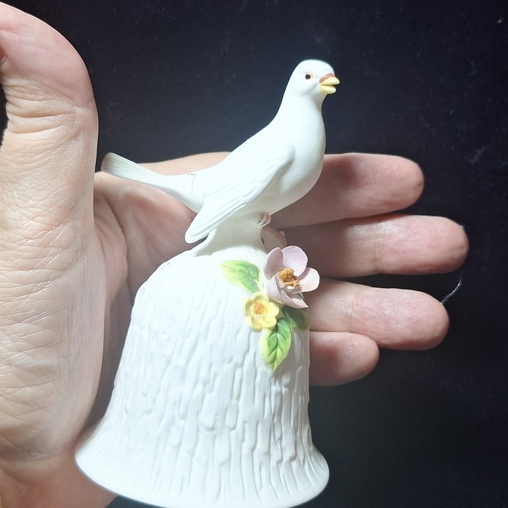 Towle bone china Dove bell